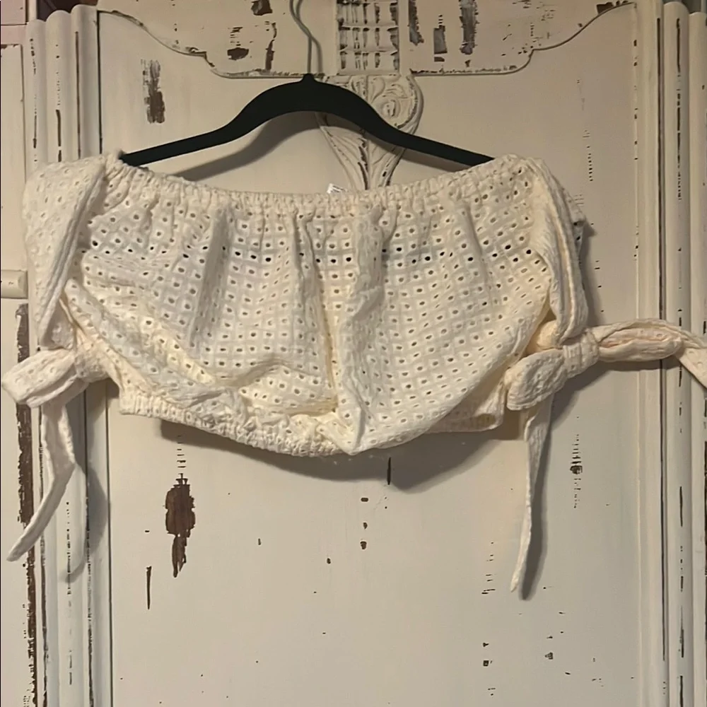 Eberjey Cream Sleeveless Crop Blouse